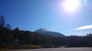 女神湖別荘地からの蓼科山