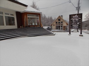 蓼科エリア姫木平別荘地の雪状況１